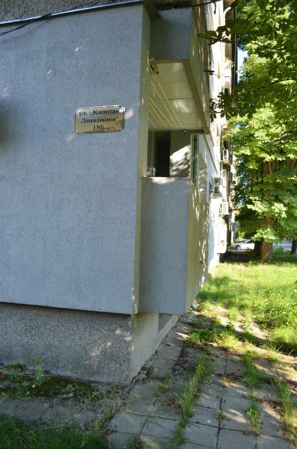 Luxury Apartment Near Varna, Located In Targovishte Bagian luar foto