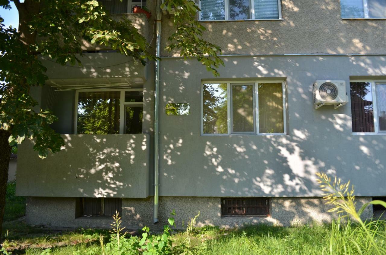 Luxury Apartment Near Varna, Located In Targovishte Bagian luar foto